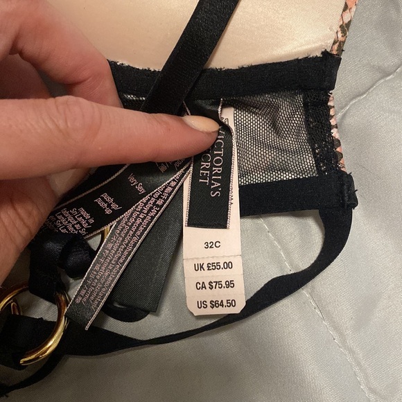 Victorias Secret Very Sexy Push Up 32C - Picture 7 of 7